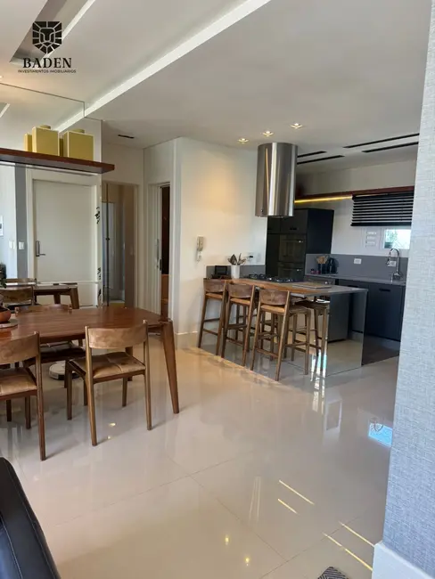 Apartamento com 3 quartos à venda, 122m2 em Centro, Balneario Camboriu - SC - imagem 3 Foto 3 de Apartamento com 3 quartos à venda, 122m2 em Centro, Balneario Camboriu - SC