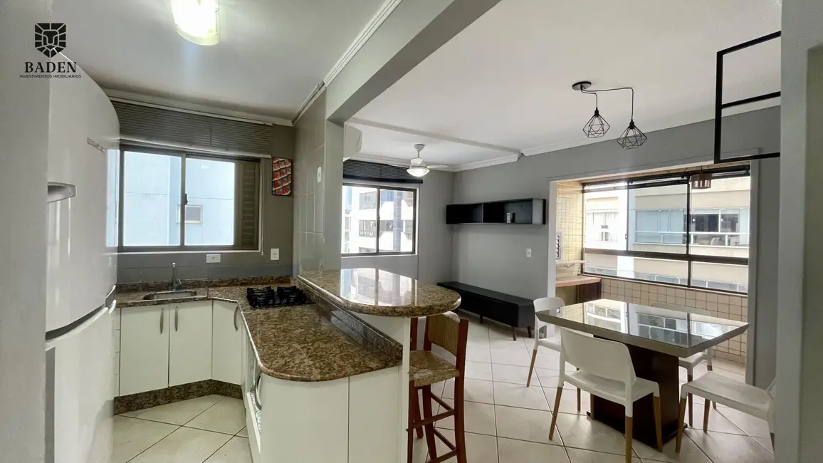 Apartamento com 2 quartos para alugar, 60m2 em Centro, Balneario Camboriu - SC - imagem 6 Foto 6 de Apartamento com 2 quartos para alugar, 60m2 em Centro, Balneario Camboriu - SC
