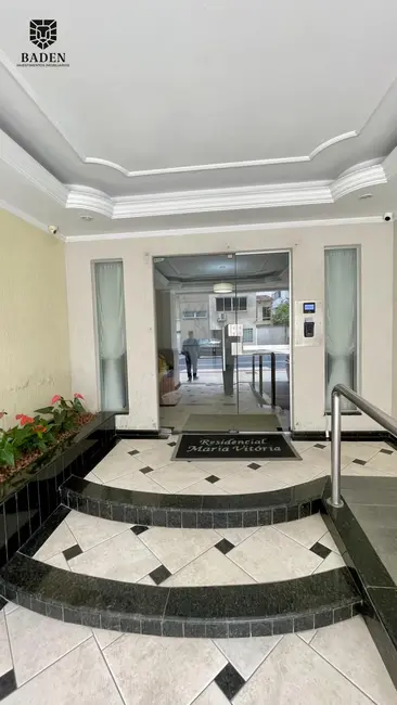 Apartamento com 2 quartos para alugar, 60m2 em Centro, Balneario Camboriu - SC - imagem 2 Foto 2 de Apartamento com 2 quartos para alugar, 60m2 em Centro, Balneario Camboriu - SC