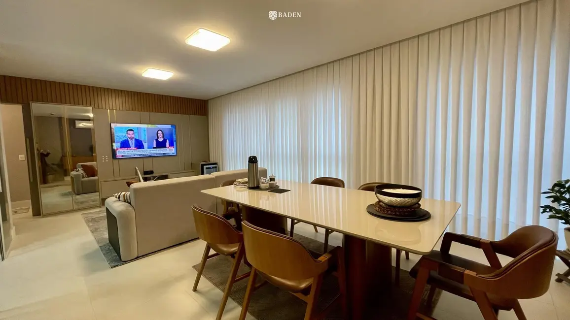 Foto 3 de Apartamento com 4 quartos à venda, 132m2 em Centro, Balneario Camboriu - SC