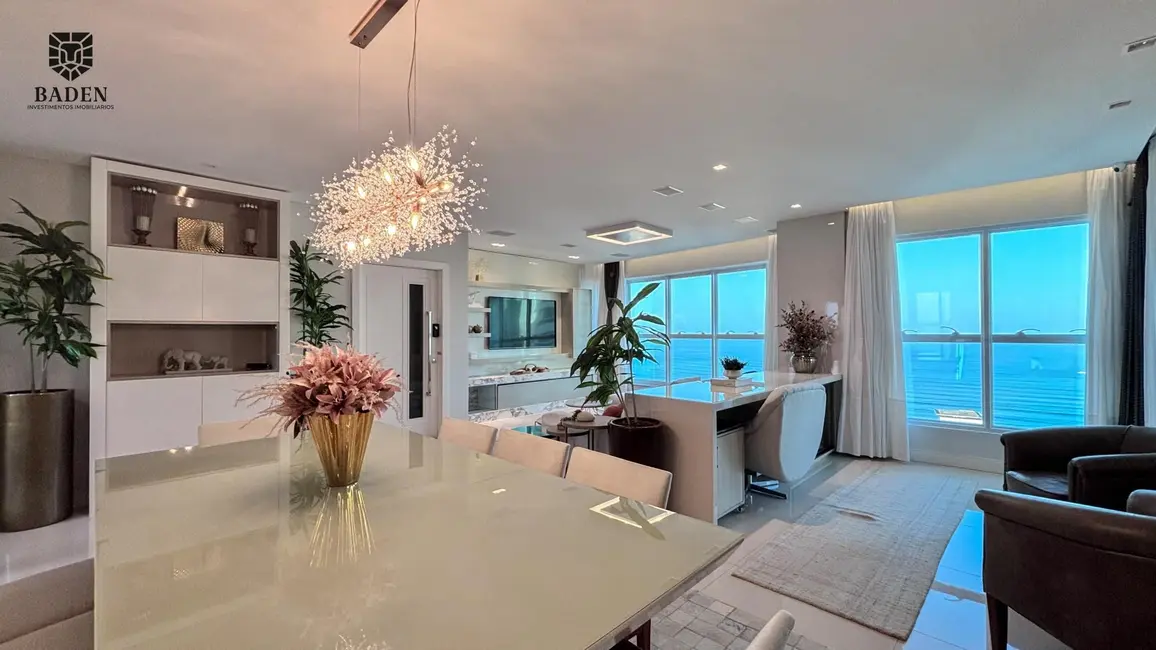 Apartamento com 4 quartos à venda, 180m2 em Centro, Balneario Camboriu - SC - imagem 1 Foto 1 de Apartamento com 4 quartos à venda, 180m2 em Centro, Balneario Camboriu - SC