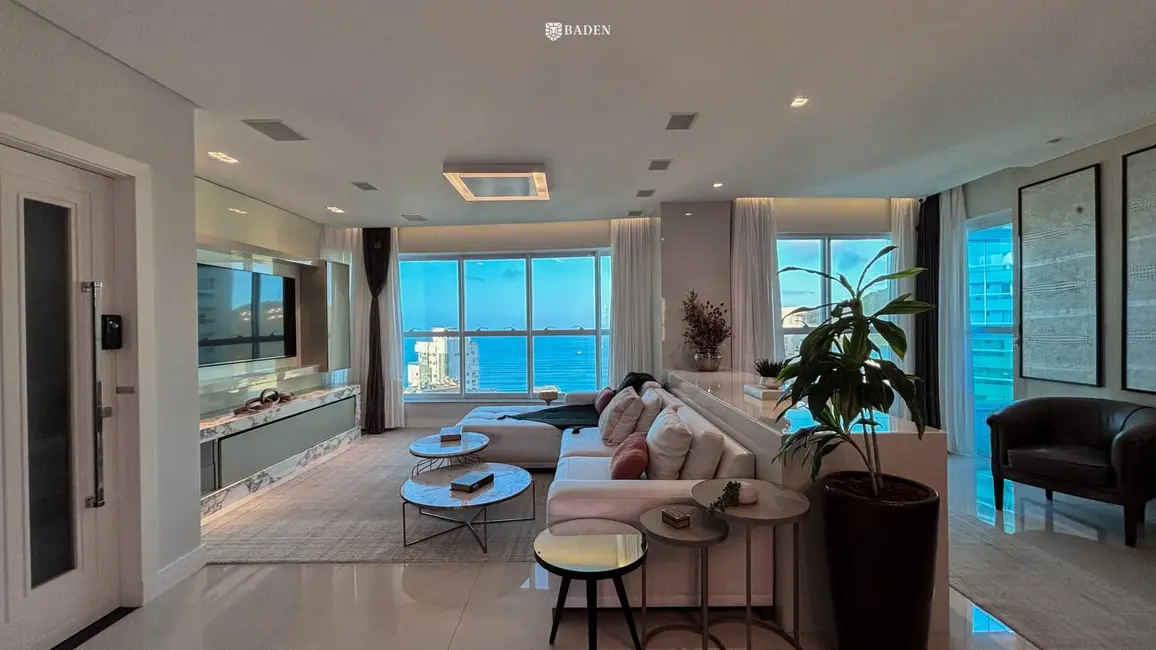 Foto 4 de Apartamento com 4 quartos para alugar, 180m2 em Centro, Balneario Camboriu - SC