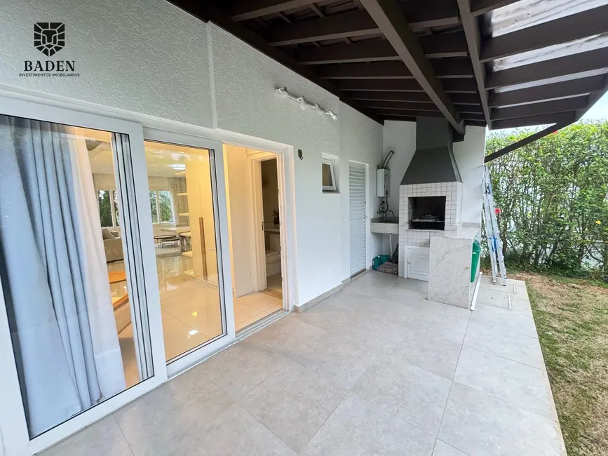 Foto 6 de Casa de Condomínio com 3 quartos para alugar, 130m2 em São Judas Tadeu, Balneario Camboriu - SC