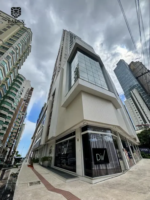 Apartamento com 4 quartos à venda, 153m2 em Centro, Balneario Camboriu - SC - imagem 1 Foto 1 de Apartamento com 4 quartos à venda, 153m2 em Centro, Balneario Camboriu - SC