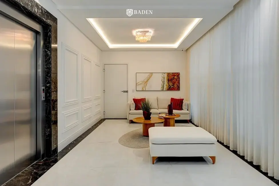 Foto 2 de Apartamento com 4 quartos à venda, 130m2 em Centro, Balneario Camboriu - SC