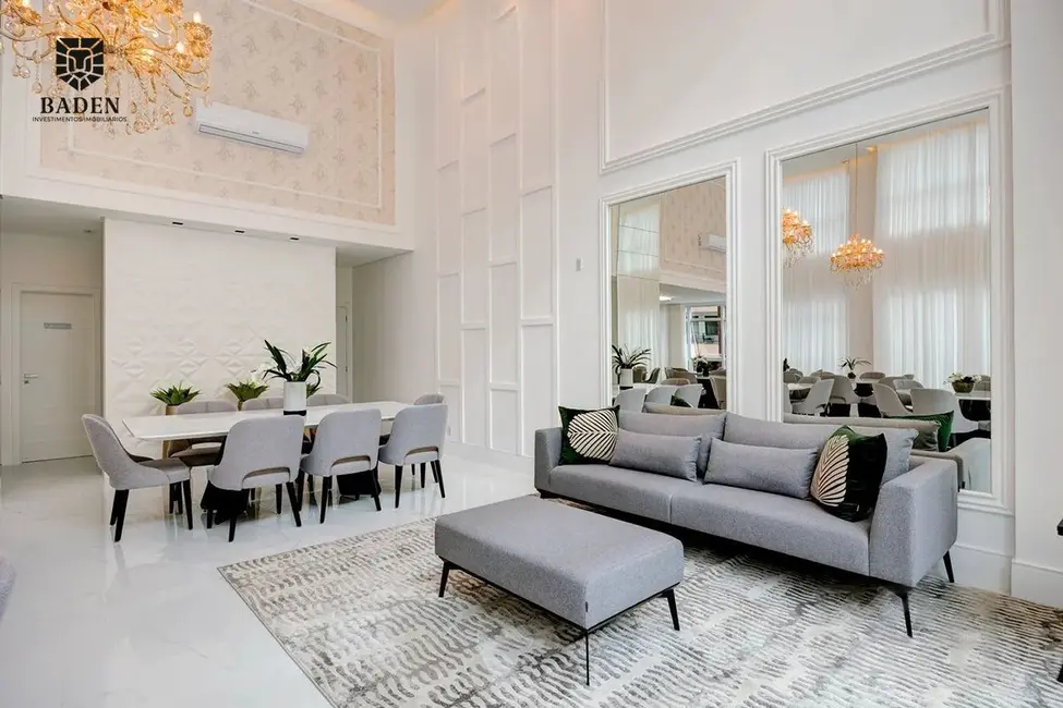 Foto 3 de Apartamento com 4 quartos à venda, 130m2 em Centro, Balneario Camboriu - SC