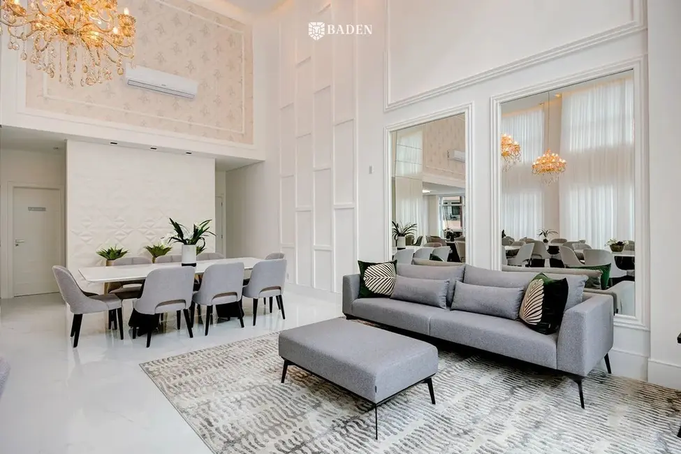 Foto 3 de Apartamento com 4 quartos à venda, 130m2 em Centro, Balneario Camboriu - SC