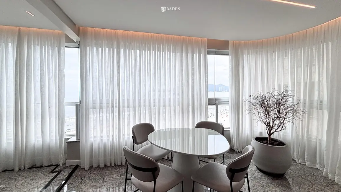 Apartamento com 4 quartos à venda, 236m2 em Centro, Balneario Camboriu - SC - imagem 9 Foto 9 de Apartamento com 4 quartos à venda, 236m2 em Centro, Balneario Camboriu - SC