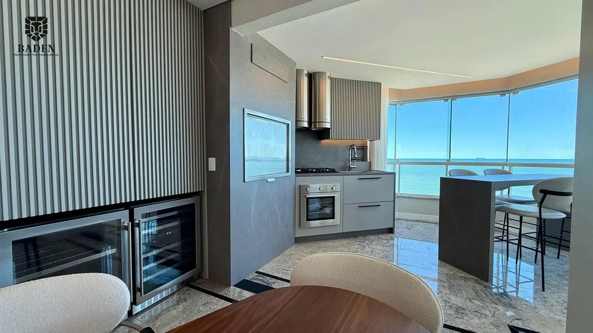 Apartamento com 4 quartos à venda, 236m2 em Centro, Balneario Camboriu - SC - imagem 3 Foto 3 de Apartamento com 4 quartos à venda, 236m2 em Centro, Balneario Camboriu - SC