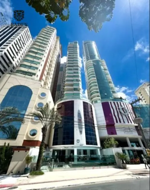 Apartamento com 4 quartos à venda, 236m2 em Centro, Balneario Camboriu - SC - imagem 1 Foto 1 de Apartamento com 4 quartos à venda, 236m2 em Centro, Balneario Camboriu - SC