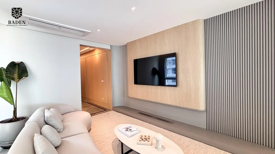 Foto 4 de Apartamento com 4 quartos à venda, 236m2 em Centro, Balneario Camboriu - SC