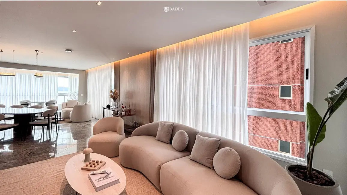 Foto 2 de Apartamento com 4 quartos à venda, 236m2 em Centro, Balneario Camboriu - SC