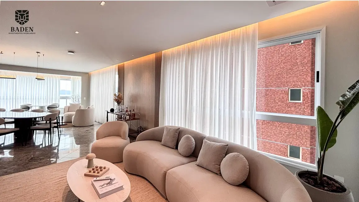 Foto 2 de Apartamento com 4 quartos à venda, 236m2 em Centro, Balneario Camboriu - SC