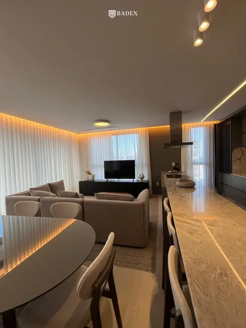Foto 2 de Apartamento com 3 quartos à venda, 161m2 em Itajai - SC