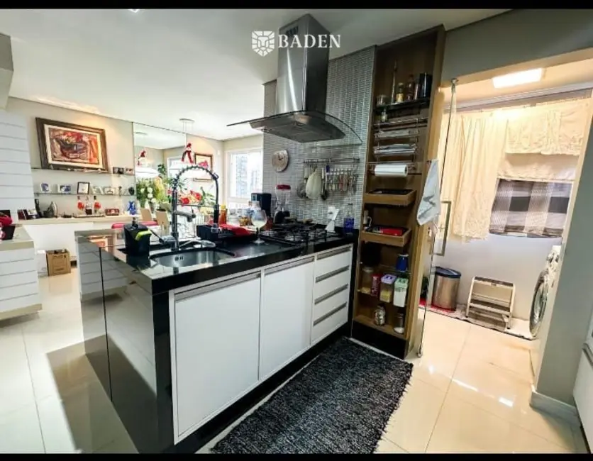 Foto 4 de Apartamento com 3 quartos à venda, 97m2 em Pioneiros, Balneario Camboriu - SC