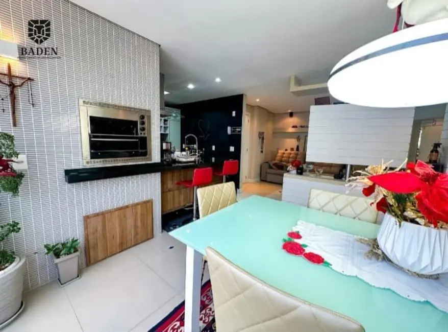 Apartamento com 3 quartos à venda, 97m2 em Pioneiros, Balneario Camboriu - SC - imagem 5 Foto 5 de Apartamento com 3 quartos à venda, 97m2 em Pioneiros, Balneario Camboriu - SC