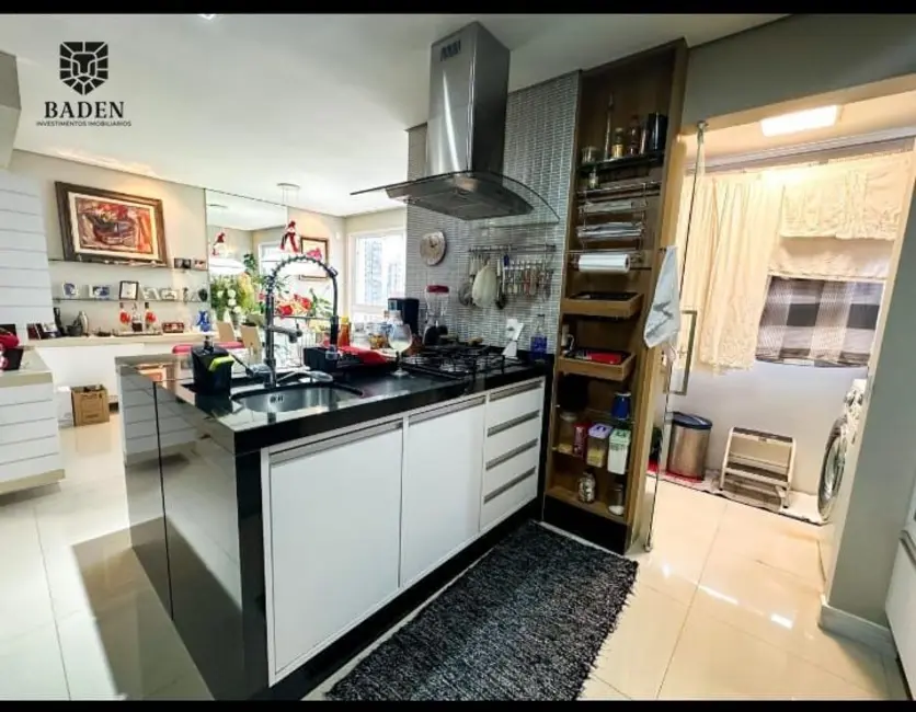 Apartamento com 3 quartos à venda, 97m2 em Pioneiros, Balneario Camboriu - SC - imagem 4 Foto 4 de Apartamento com 3 quartos à venda, 97m2 em Pioneiros, Balneario Camboriu - SC