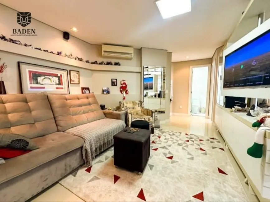 Apartamento com 3 quartos à venda, 97m2 em Pioneiros, Balneario Camboriu - SC - imagem 2 Foto 2 de Apartamento com 3 quartos à venda, 97m2 em Pioneiros, Balneario Camboriu - SC