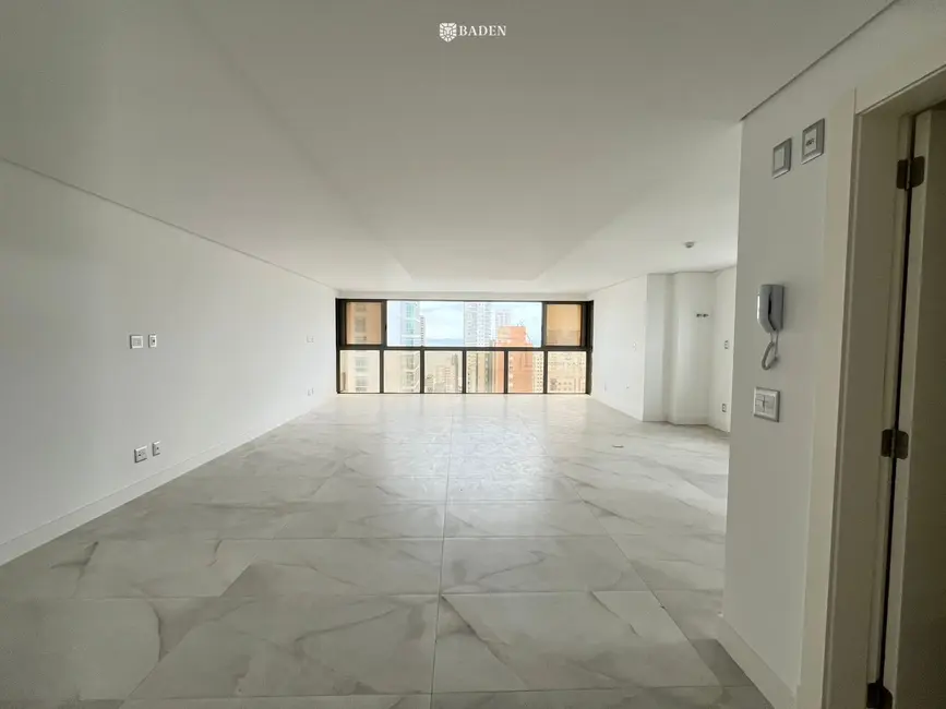 Foto 2 de Apartamento com 4 quartos à venda, 167m2 em Centro, Balneario Camboriu - SC