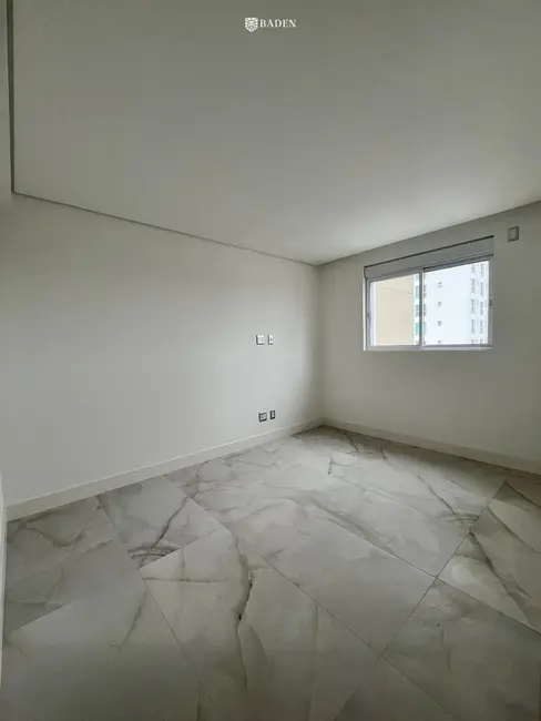Foto 5 de Apartamento com 4 quartos à venda, 167m2 em Centro, Balneario Camboriu - SC