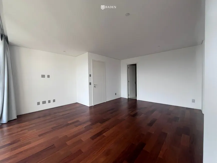 Foto 8 de Apartamento com 4 quartos à venda, 232m2 em Balneario Camboriu - SC