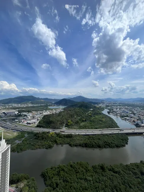 Foto 9 de Apartamento com 4 quartos à venda, 232m2 em Balneario Camboriu - SC