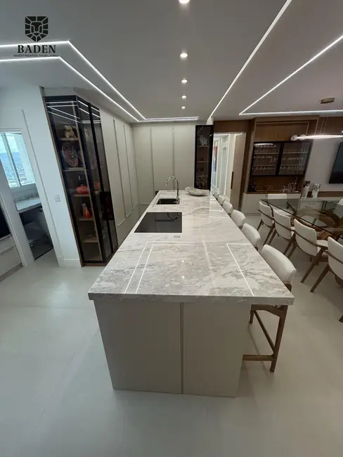 Foto 8 de Apartamento com 4 quartos à venda, 187m2 em Centro, Balneario Camboriu - SC