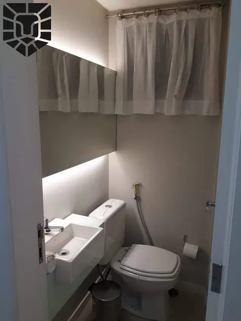 Foto 8 de Apartamento com 3 quartos para alugar, 140m2 em Balneario Camboriu - SC