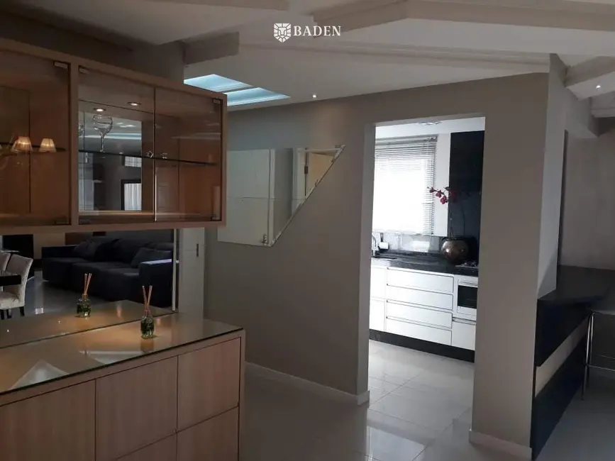 Foto 3 de Apartamento com 3 quartos para alugar, 140m2 em Balneario Camboriu - SC