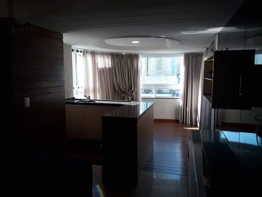Foto 4 de Apartamento com 3 quartos para alugar, 140m2 em Balneario Camboriu - SC