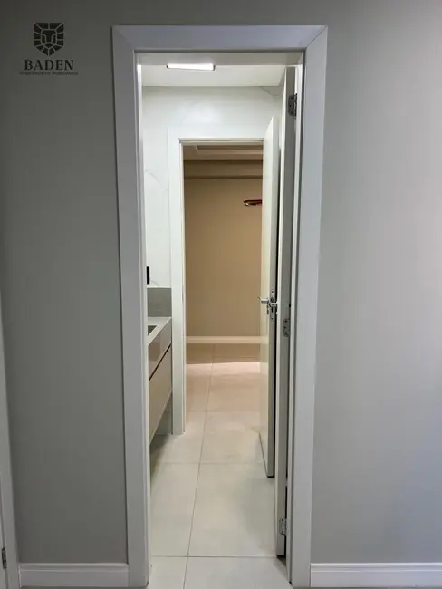 Foto 3 de Apartamento com 3 quartos para alugar, 100m2 em Centro, Balneario Camboriu - SC