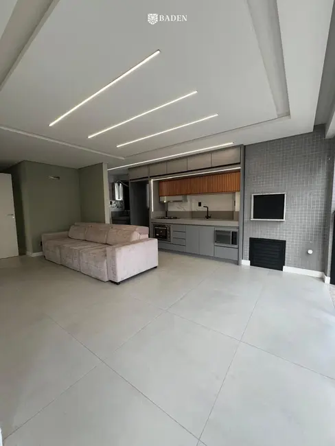 Foto 2 de Apartamento com 3 quartos para alugar, 100m2 em Centro, Balneario Camboriu - SC