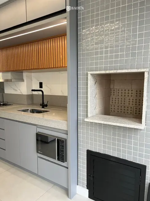 Foto 6 de Apartamento com 3 quartos para alugar, 100m2 em Centro, Balneario Camboriu - SC