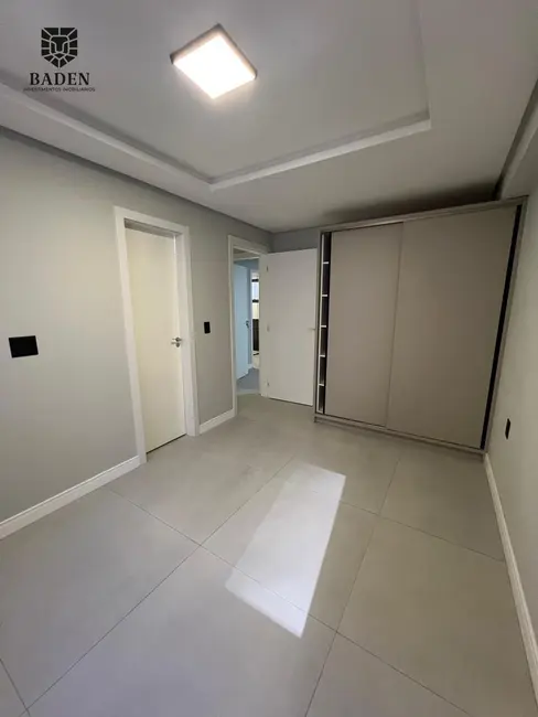 Foto 9 de Apartamento com 3 quartos para alugar, 100m2 em Centro, Balneario Camboriu - SC