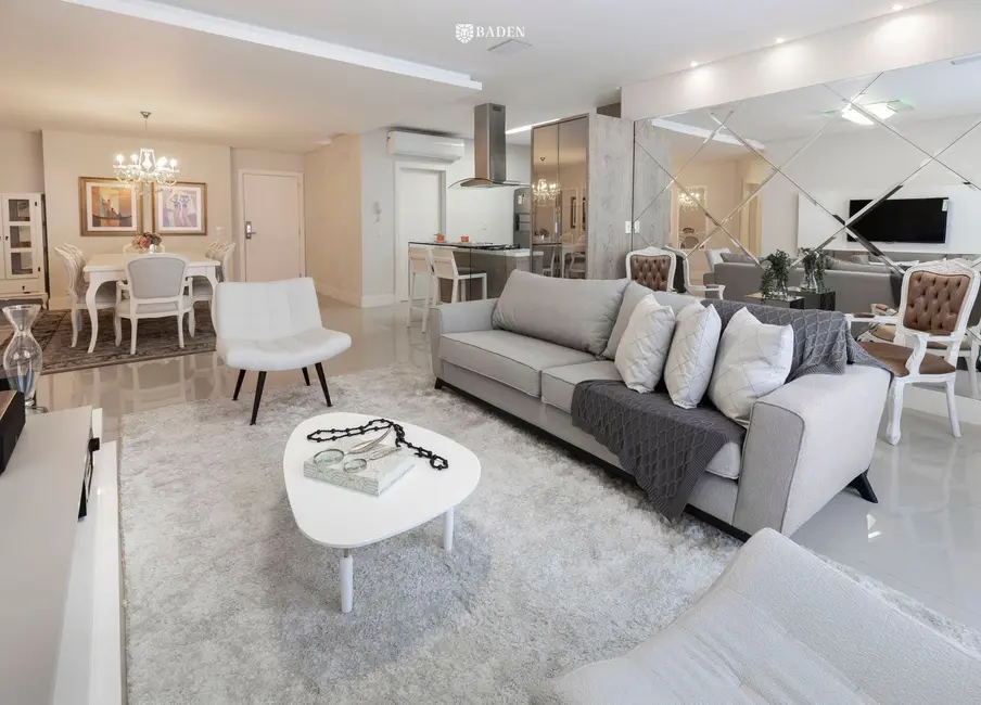 Foto 8 de Apartamento com 3 quartos à venda, 128m2 em Centro, Balneario Camboriu - SC