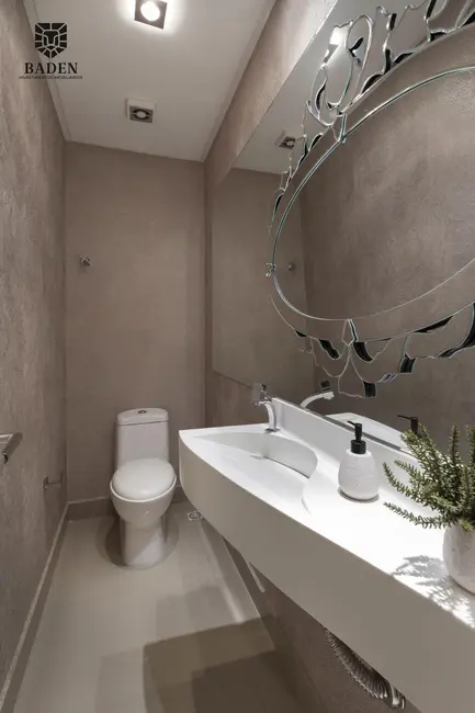 Apartamento com 3 quartos à venda, 128m2 em Centro, Balneario Camboriu - SC - imagem 5 Foto 5 de Apartamento com 3 quartos à venda, 128m2 em Centro, Balneario Camboriu - SC