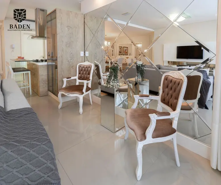 Apartamento com 3 quartos à venda, 128m2 em Centro, Balneario Camboriu - SC - imagem 8 Foto 8 de Apartamento com 3 quartos à venda, 128m2 em Centro, Balneario Camboriu - SC