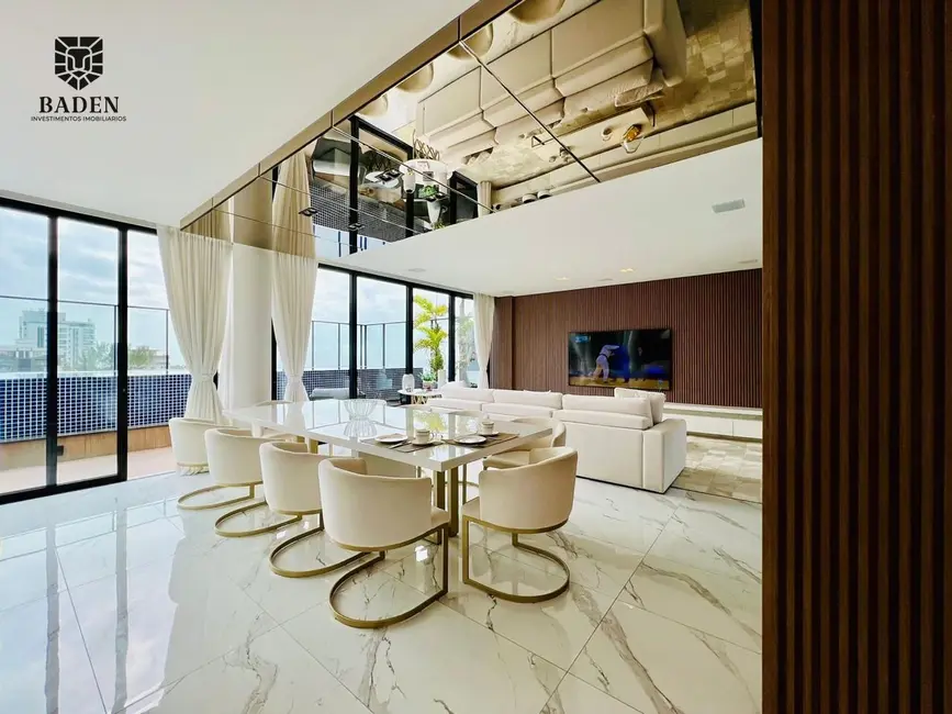 Foto 1 de Cobertura com 2 quartos à venda, 360m2 em Itajai - SC