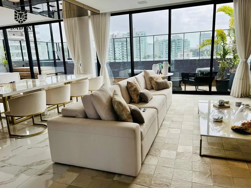 Foto 2 de Cobertura com 2 quartos à venda, 360m2 em Itajai - SC