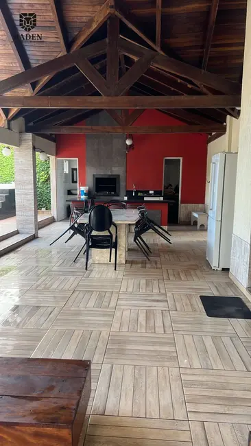 Foto 4 de Casa com 4 quartos para alugar, 650m2 em Centro, Balneario Camboriu - SC
