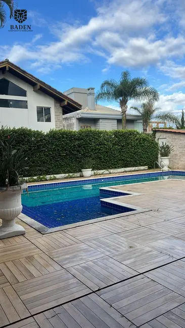 Foto 1 de Casa com 4 quartos para alugar, 650m2 em Centro, Balneario Camboriu - SC