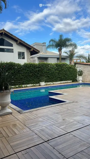 Foto 1 de Casa com 4 quartos para alugar, 650m2 em Centro, Balneario Camboriu - SC