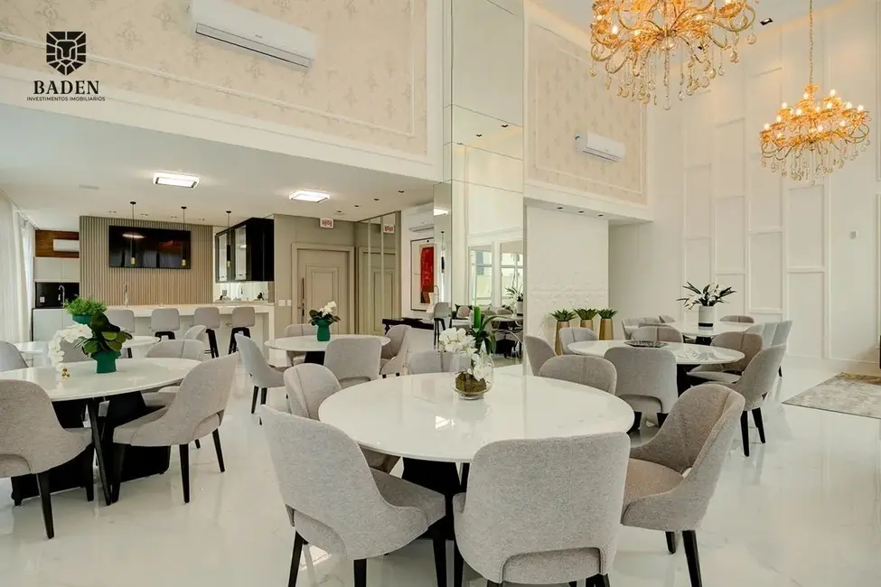 Apartamento com 4 quartos à venda, 142m2 em Centro, Balneario Camboriu - SC - imagem 9 Foto 9 de Apartamento com 4 quartos à venda, 142m2 em Centro, Balneario Camboriu - SC