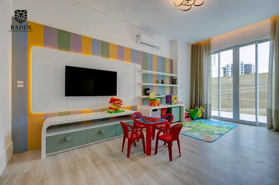 Apartamento com 4 quartos à venda, 142m2 em Centro, Balneario Camboriu - SC - imagem 7 Foto 7 de Apartamento com 4 quartos à venda, 142m2 em Centro, Balneario Camboriu - SC