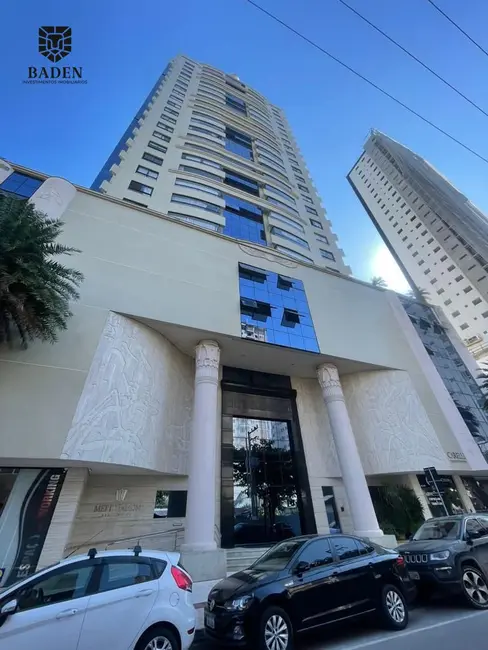 Foto 1 de Apartamento com 3 quartos para alugar, 127m2 em Centro, Balneario Camboriu - SC