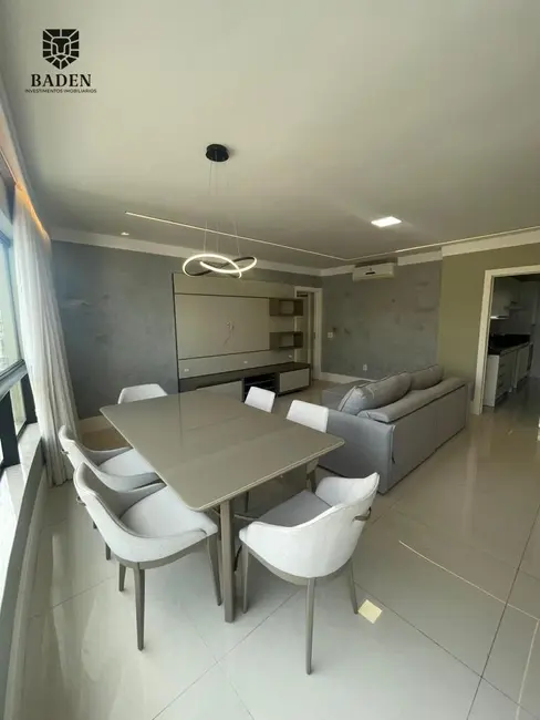 Foto 2 de Apartamento com 3 quartos para alugar, 127m2 em Centro, Balneario Camboriu - SC