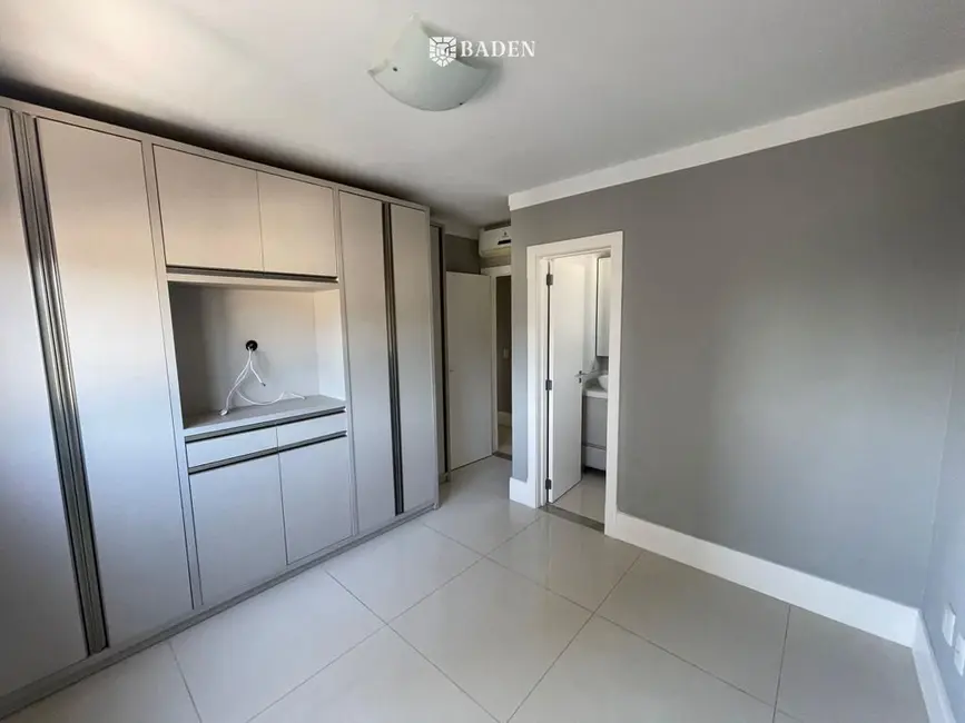 Foto 8 de Apartamento com 3 quartos para alugar, 127m2 em Centro, Balneario Camboriu - SC