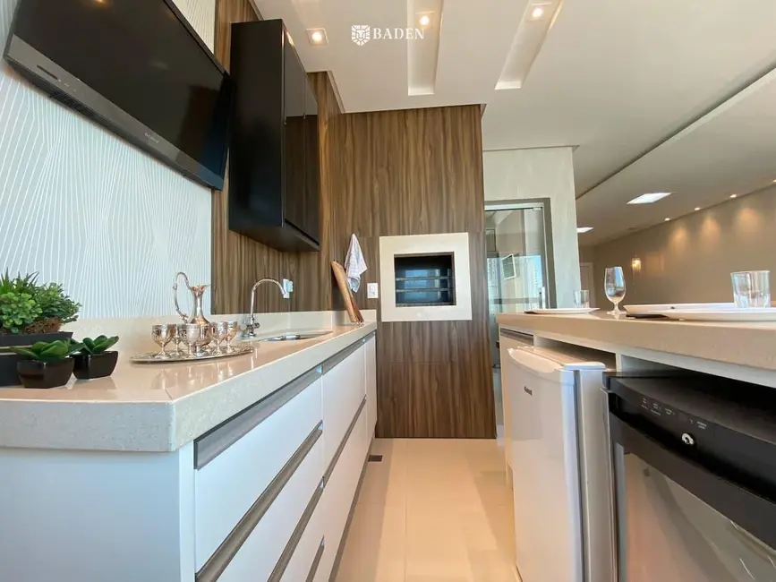 Foto 6 de Apartamento com 3 quartos à venda, 130m2 em Centro, Balneario Camboriu - SC