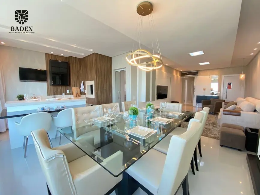 Foto 3 de Apartamento com 3 quartos à venda, 130m2 em Centro, Balneario Camboriu - SC