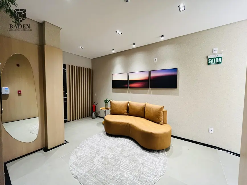 Foto 3 de Apartamento com 2 quartos à venda, 85m2 em Camboriu - SC